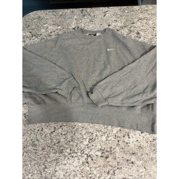 Nike Tops - Nike Women’s Gray Fleece Sweatshirt Size Med Oversized Cropped Minimalist Swoosh